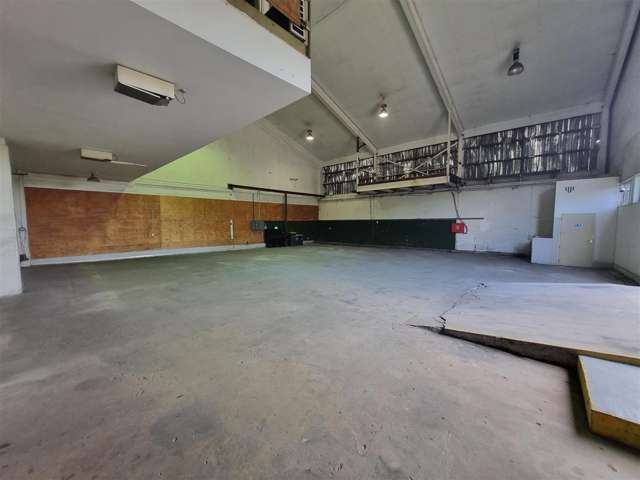 Unit C1, 10 Garlands Road Woolston_3