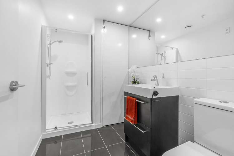 5h/21 Rugby Street Mount Cook_7