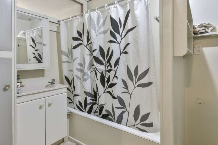 42 Clevedon Road Papakura_22