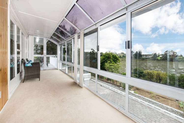 102 Tiroroa Avenue Te Atatu South_19