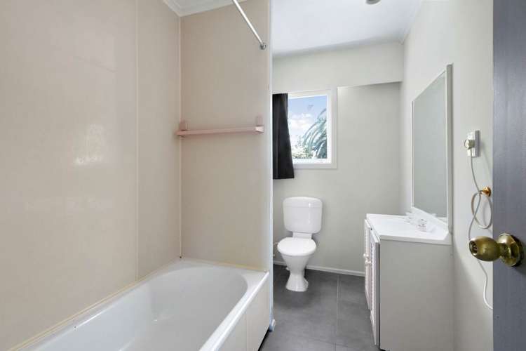 2/138 Lynwood Road New Lynn_7