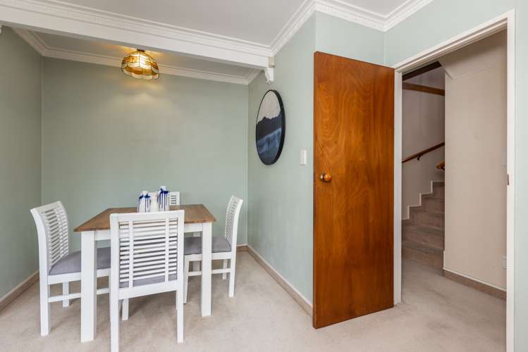 2/22 Middle Road Havelock North_4