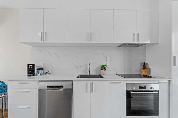 10/8 Bagnall Avenue Point England_2