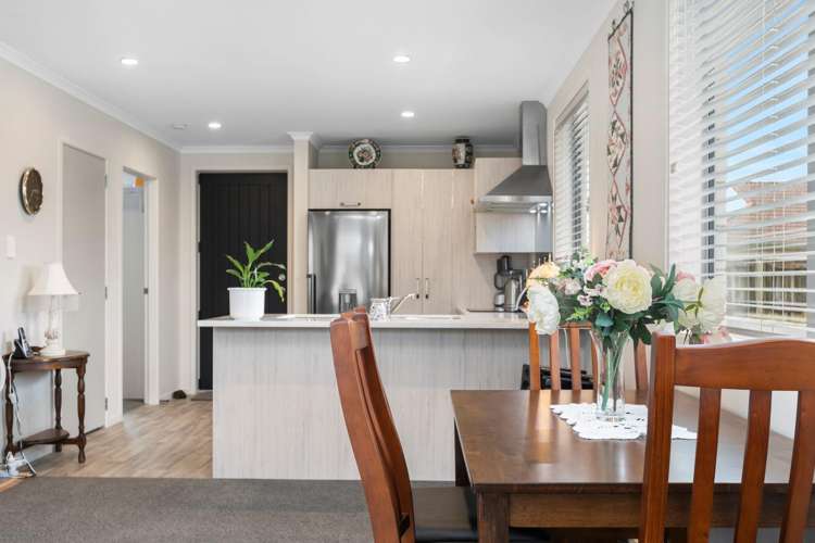 8/162 Waihi Road Judea_5
