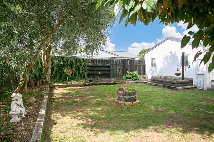 39 Raleigh Street Leamington_17