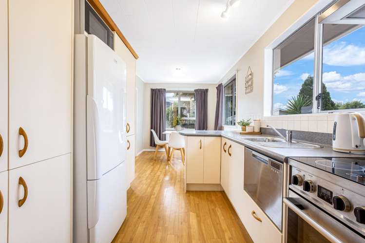 32 Brightwater Crescent Totara Park_3