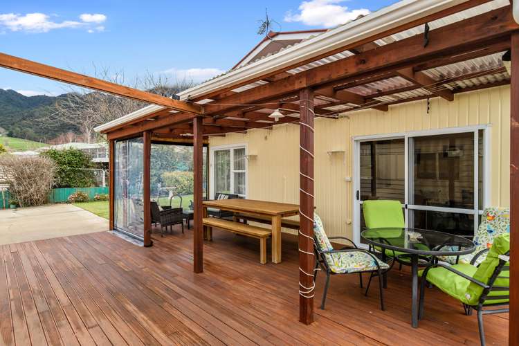 8 Wyatt Avenue Te Aroha_17