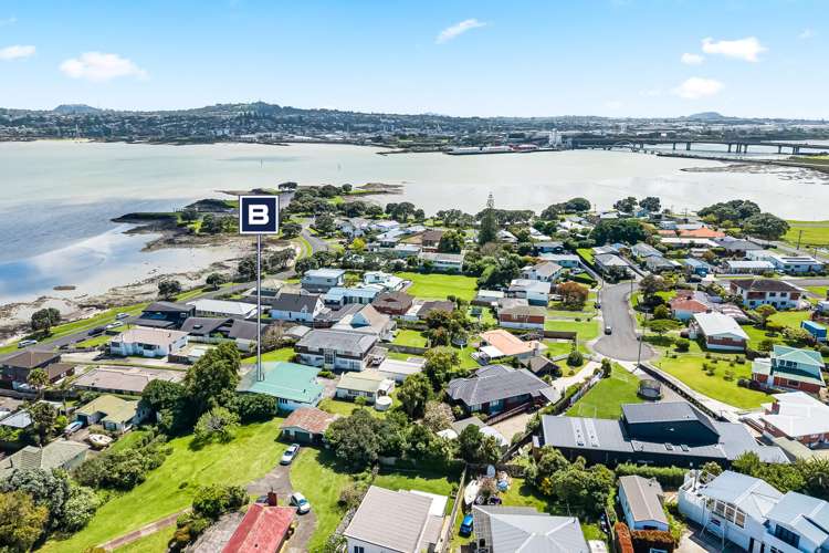 2/42 Kiwi Esplanade Mangere Bridge_17