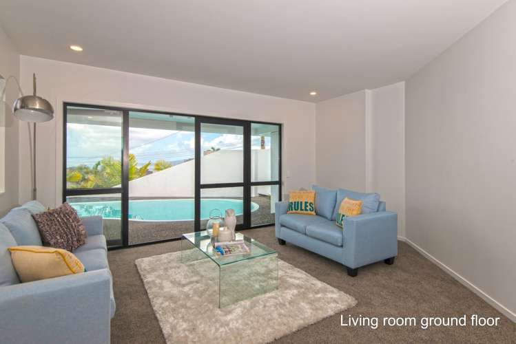 2/14 Eastcliffe Road Castor Bay_10