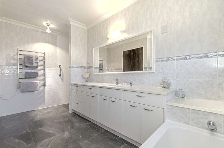 8 Western Road Otumoetai_13