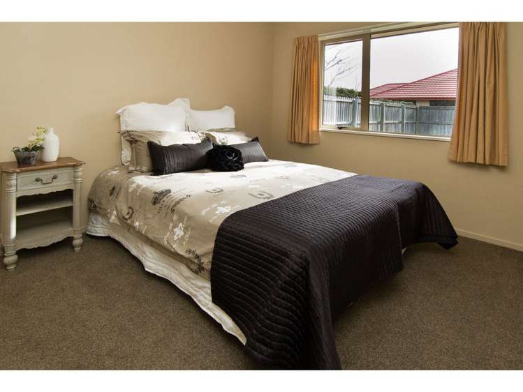 22 Parkside Crescent Northwood_7