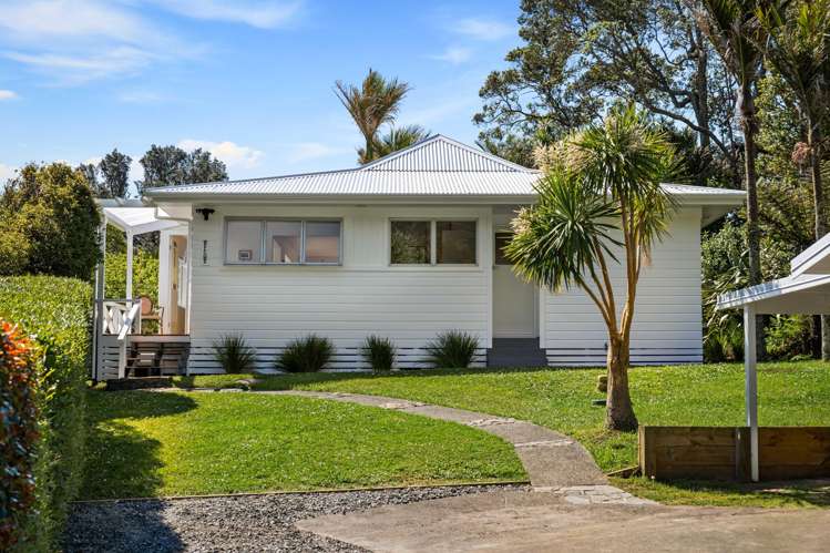 217 Motutara Road Muriwai_16
