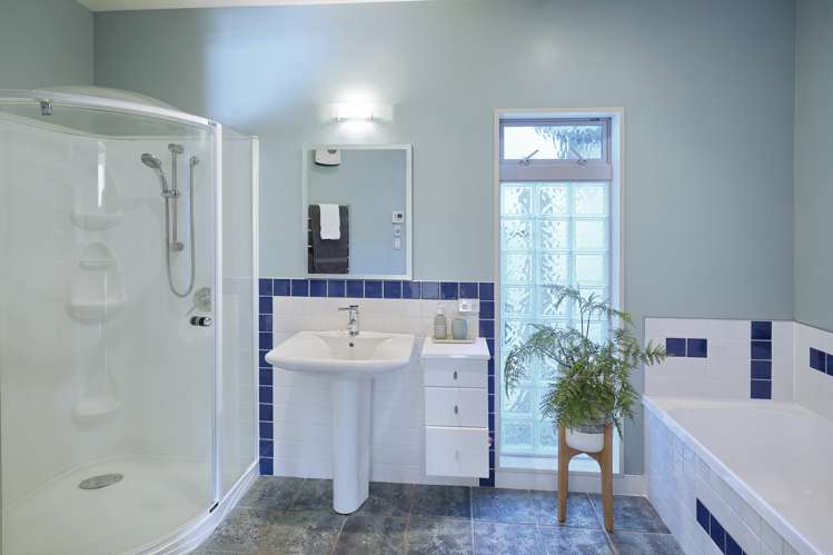 38 Johns Road Belfast_15