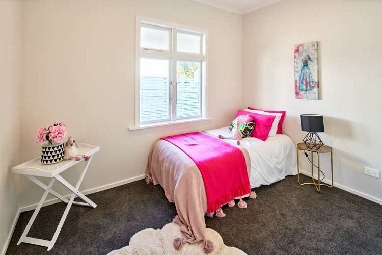 8 Huia Street Petone_19