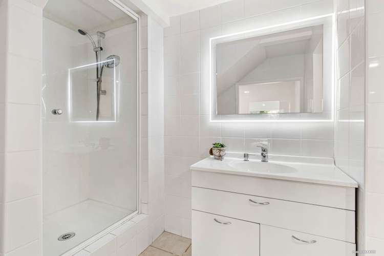 12 Battenburg Place Torbay_14