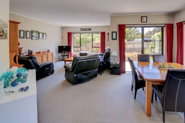 5 Ranui Terrace Tawa_4