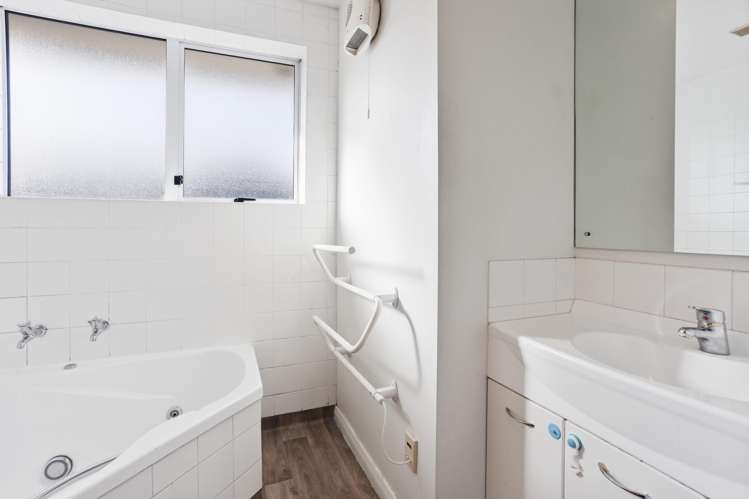 403 Mairehau Road Parklands_12