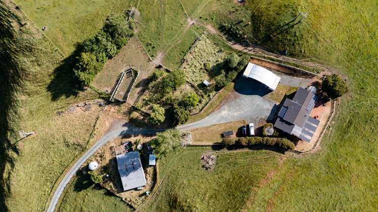 1595 Waingaro Road Glen Massey_23