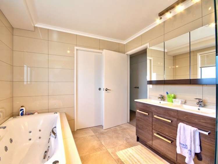 29 Banbury Terrace Lower Shotover_16