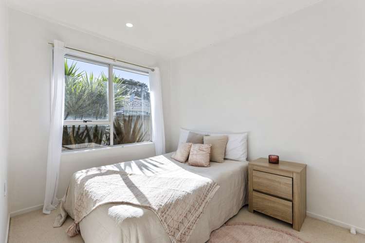 2/4 Wellesley Road Mangere Bridge_13