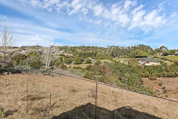 23 Murphys Road Totara Park_25