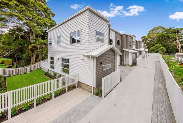 Brand New Family Gem in Hillpark!