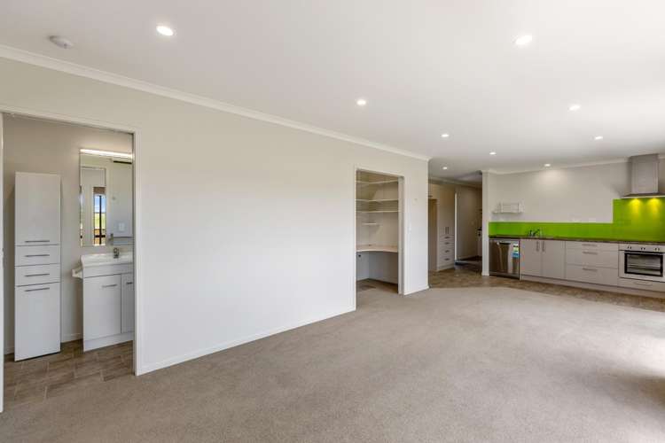 18 King Street Waitara_11