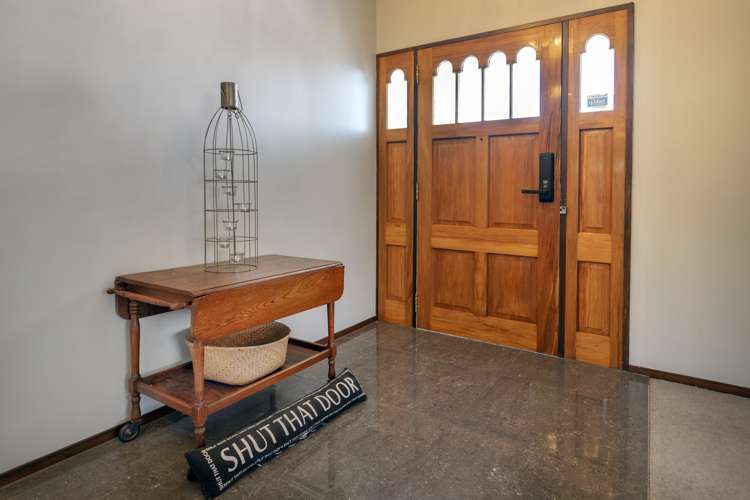 7 Epping Grove Karori_17