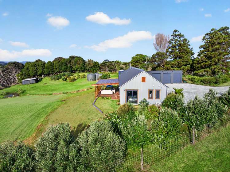 2760 South Head Road, South Head Helensville_41