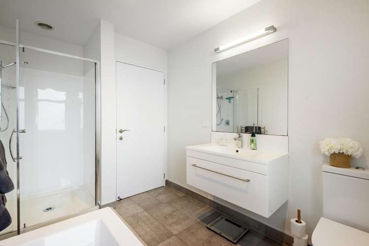 7 Sunview Street Silverdale_13