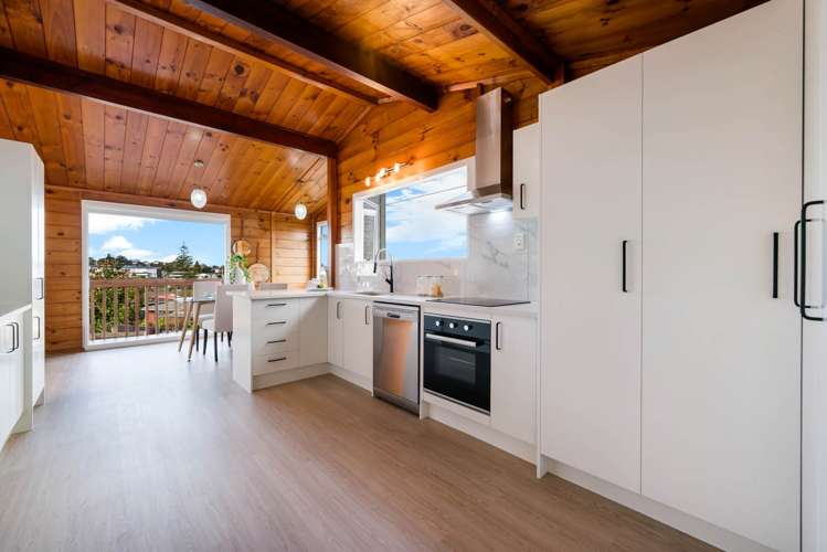 58 Grenada Avenue Forrest Hill_12