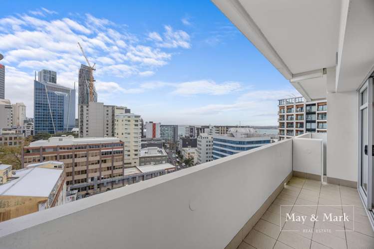 11D/32 Eden Crescent_0