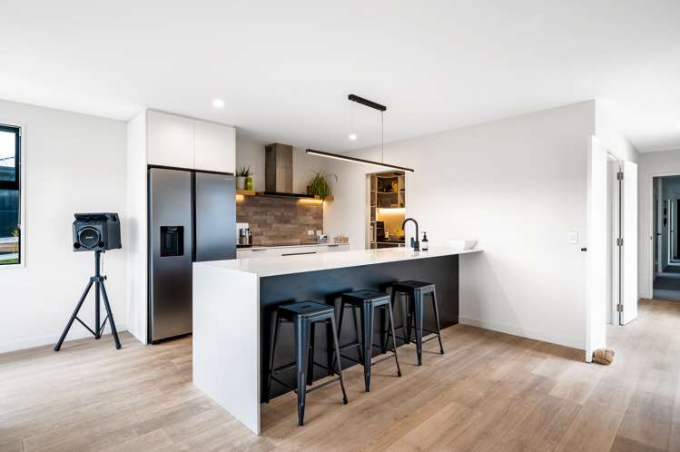 2 McNeil Crescent Wanaka_6