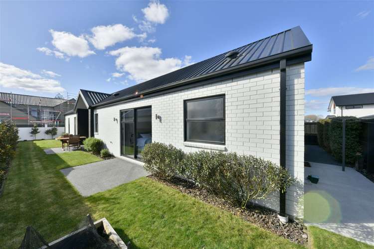 6 Faversham Lane Casebrook_5