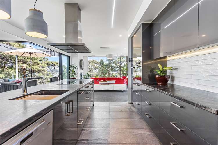 161 Attwood Road Paremoremo_8