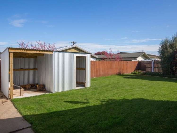 17 Lynley Crescent Blenheim Central_16