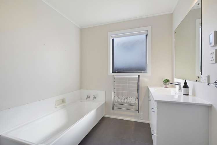 84 Pope Street Camborne_16