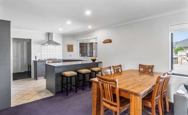 2 Keyes Mews Rolleston_3