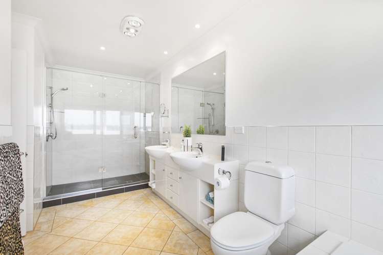 21 Mull Place Wattle Downs_17