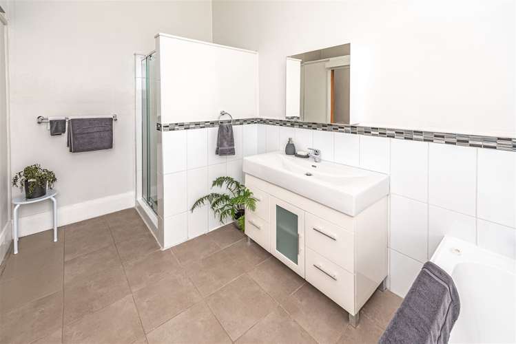 135 Weraroa Road Waverley_17