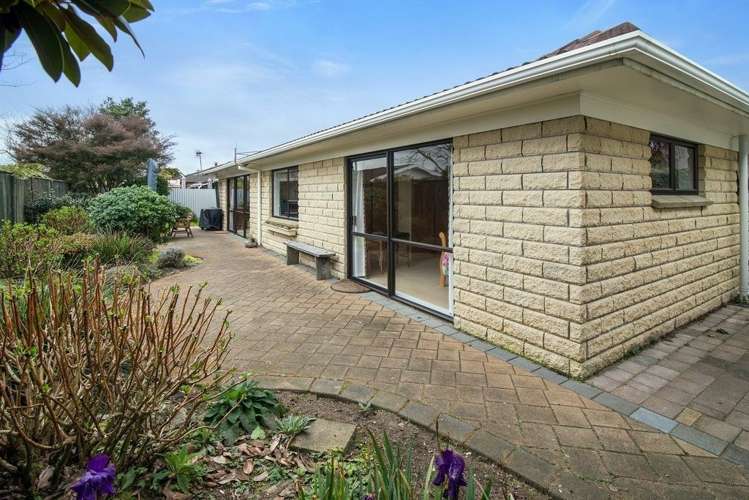 41a Robertson Street Glenholme_17