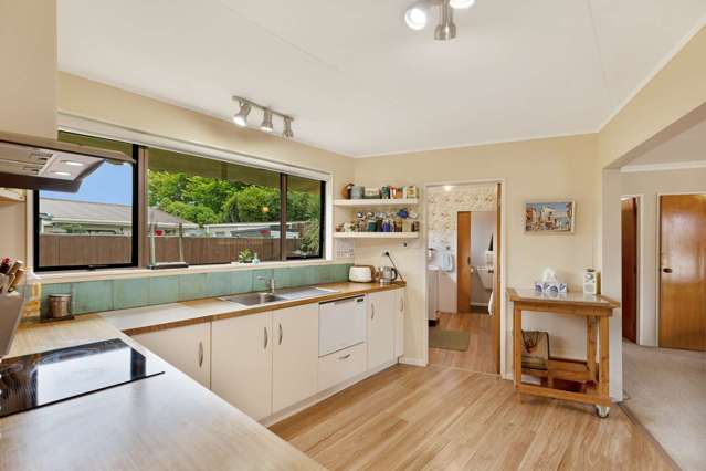 9 Photinia Place Aramoho_4