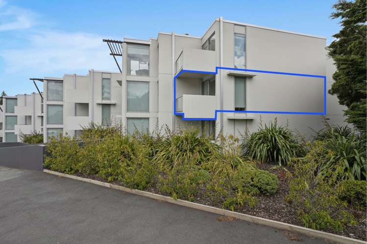 201/21 Stanley Street Queenstown_13