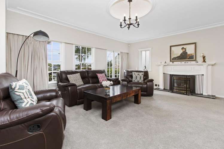 1046 River Road 10469_8