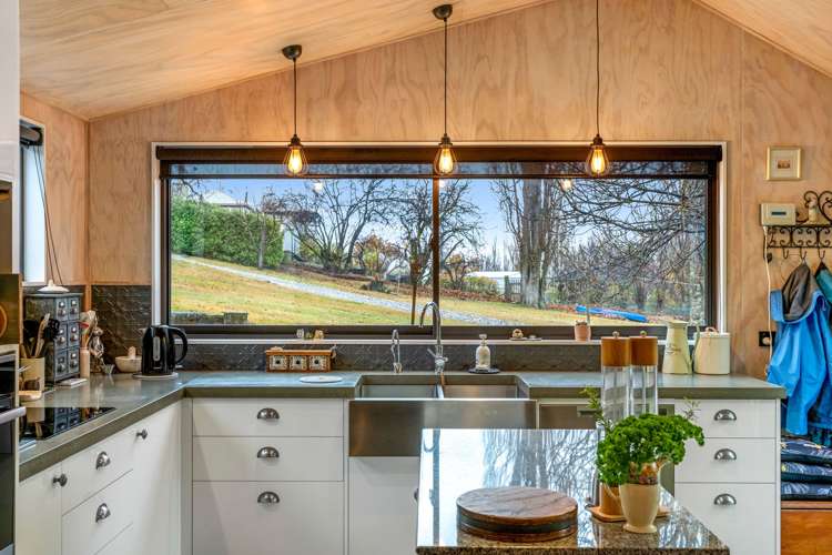 28 Miners Terrace Bannockburn Cromwell_7