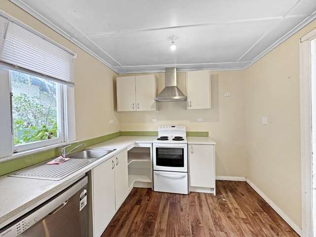 37 Manuka Street 1200_2