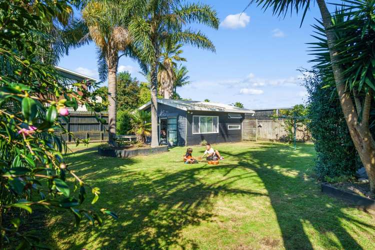 570b Papamoa Beach Road Papamoa_1