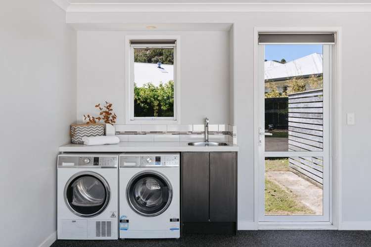 266 Lakes Boulevard Pyes Pa_20