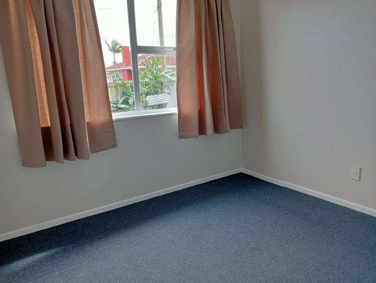 86 Preston Road Clover Park_6