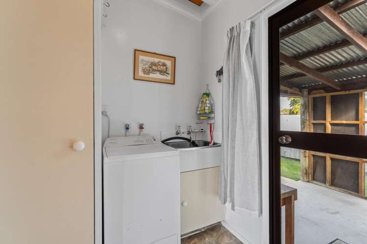 17 Te Rauparaha Street Otaki_11